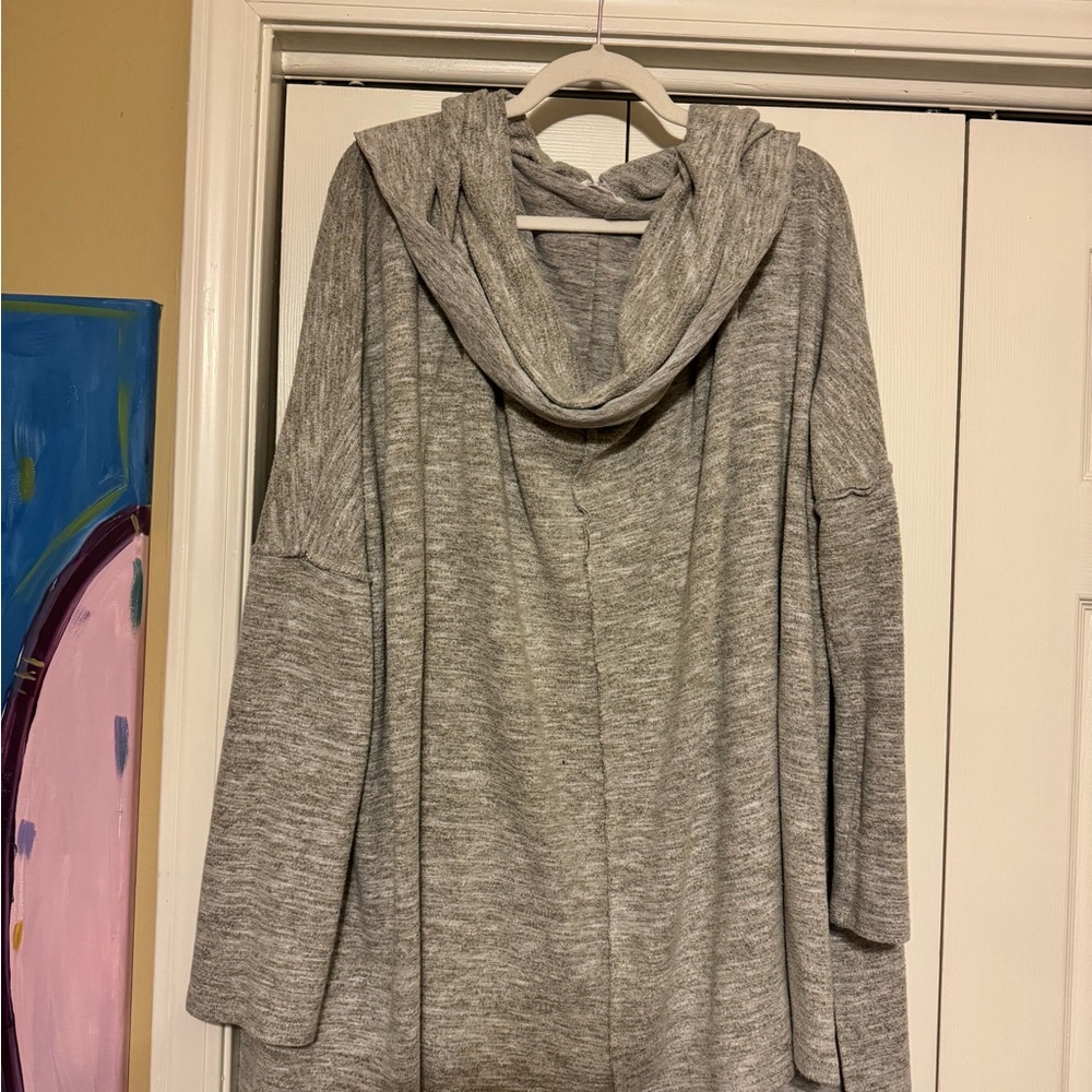 Easel (Chic Soul) Women's Sweater, heathered grey